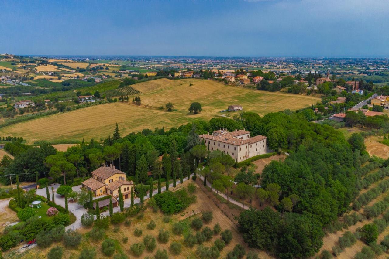 Poggio BerniPalazzo Del Poggiano住宿加早餐旅馆 外观 照片